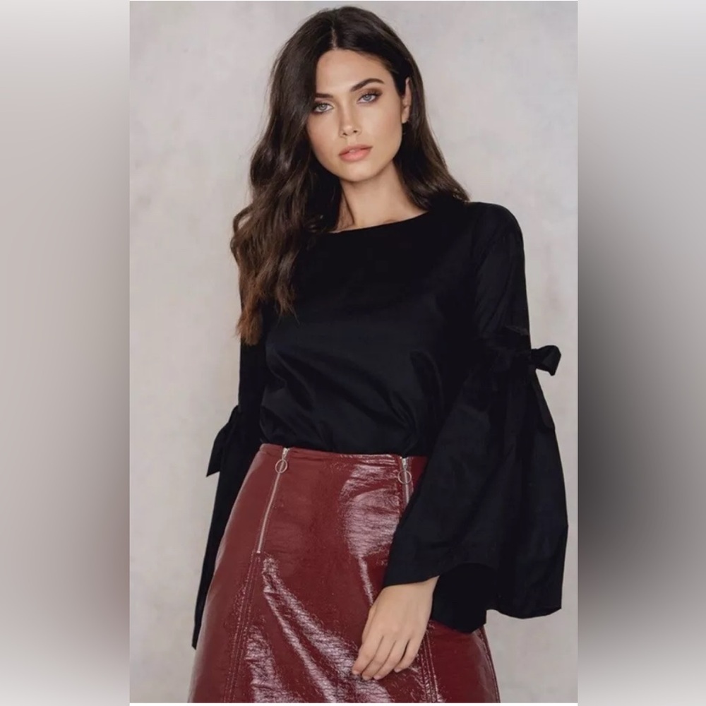 Free People Black Obviously Yours Bell Sleeve Tie Back Top, Small